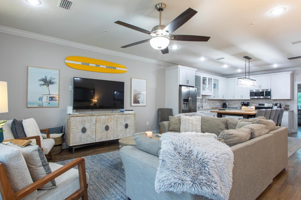 Lux Beatles Themed Beach Home, 5 Min Walk To Beach + Golf Cart, Dog Friendly! Destin Luaran gambar