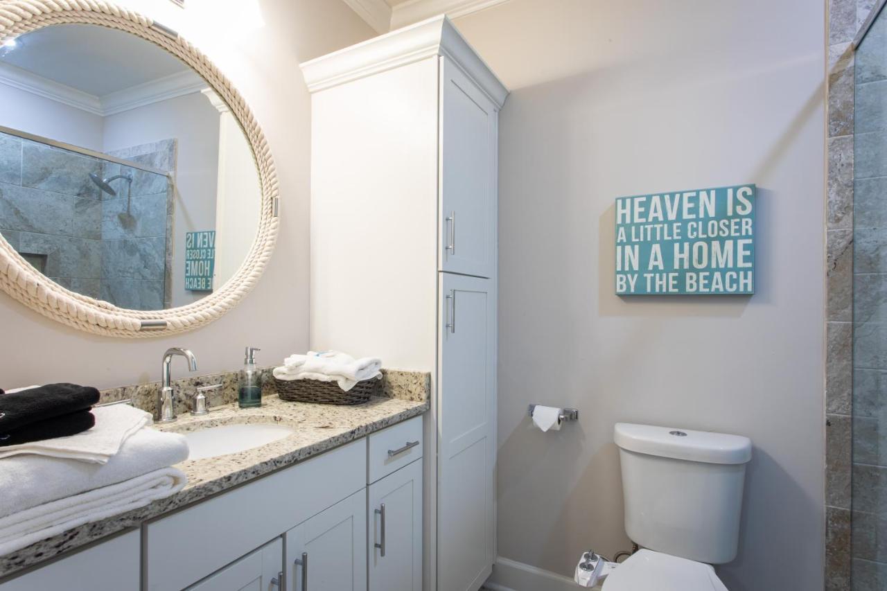 Lux Beatles Themed Beach Home, 5 Min Walk To Beach + Golf Cart, Dog Friendly! Destin Luaran gambar