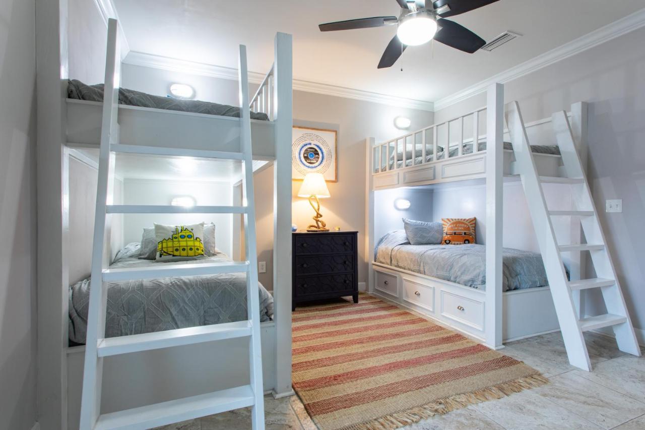 Lux Beatles Themed Beach Home, 5 Min Walk To Beach + Golf Cart, Dog Friendly! Destin Luaran gambar